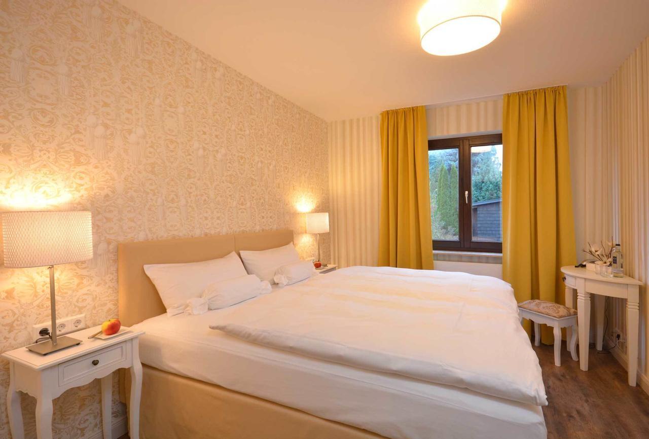 Hotel Am Kirchplatz ساشسينهايم المظهر الخارجي الصورة